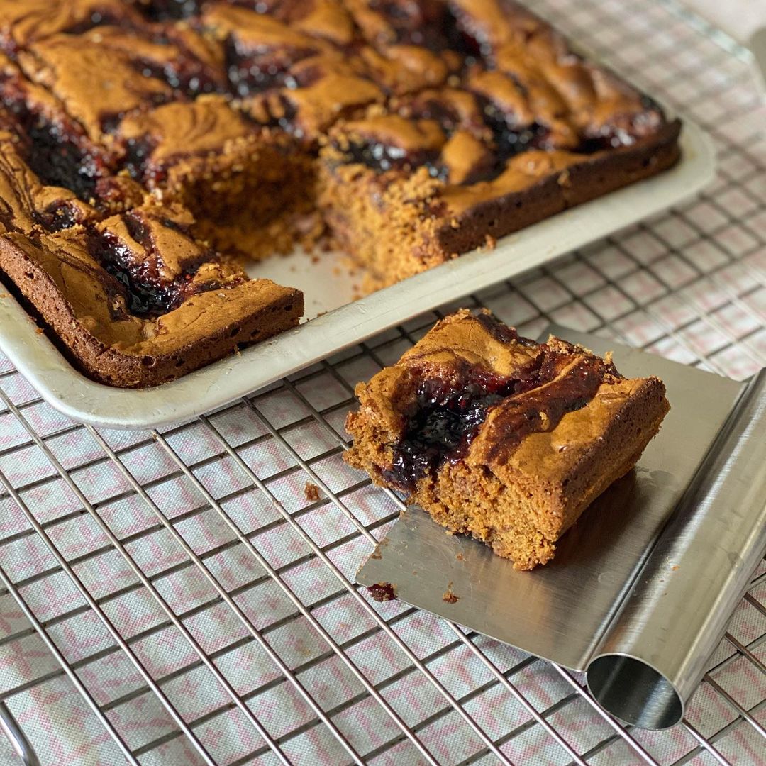 Raspberry Jam and Milk Chocolate Blondies