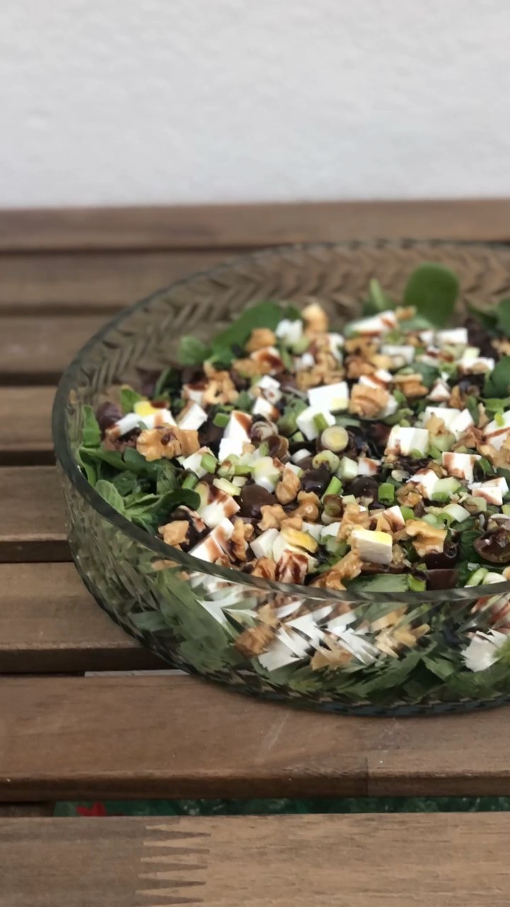 Fresh Zaatar Salad Petites Choses